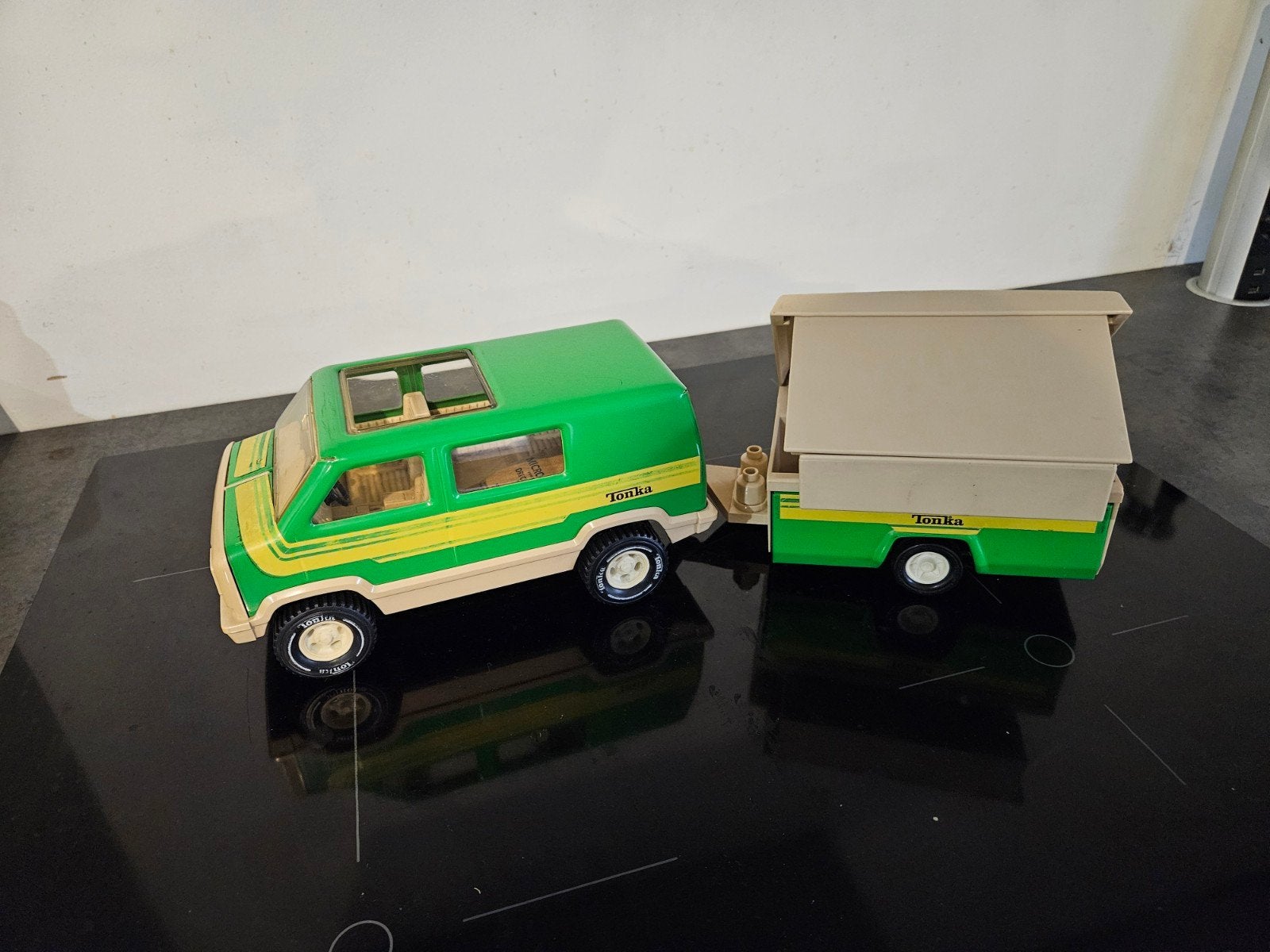 Tonka busje met caravan  made in usa, Verzamelen, Automaten | Overige, Ophalen