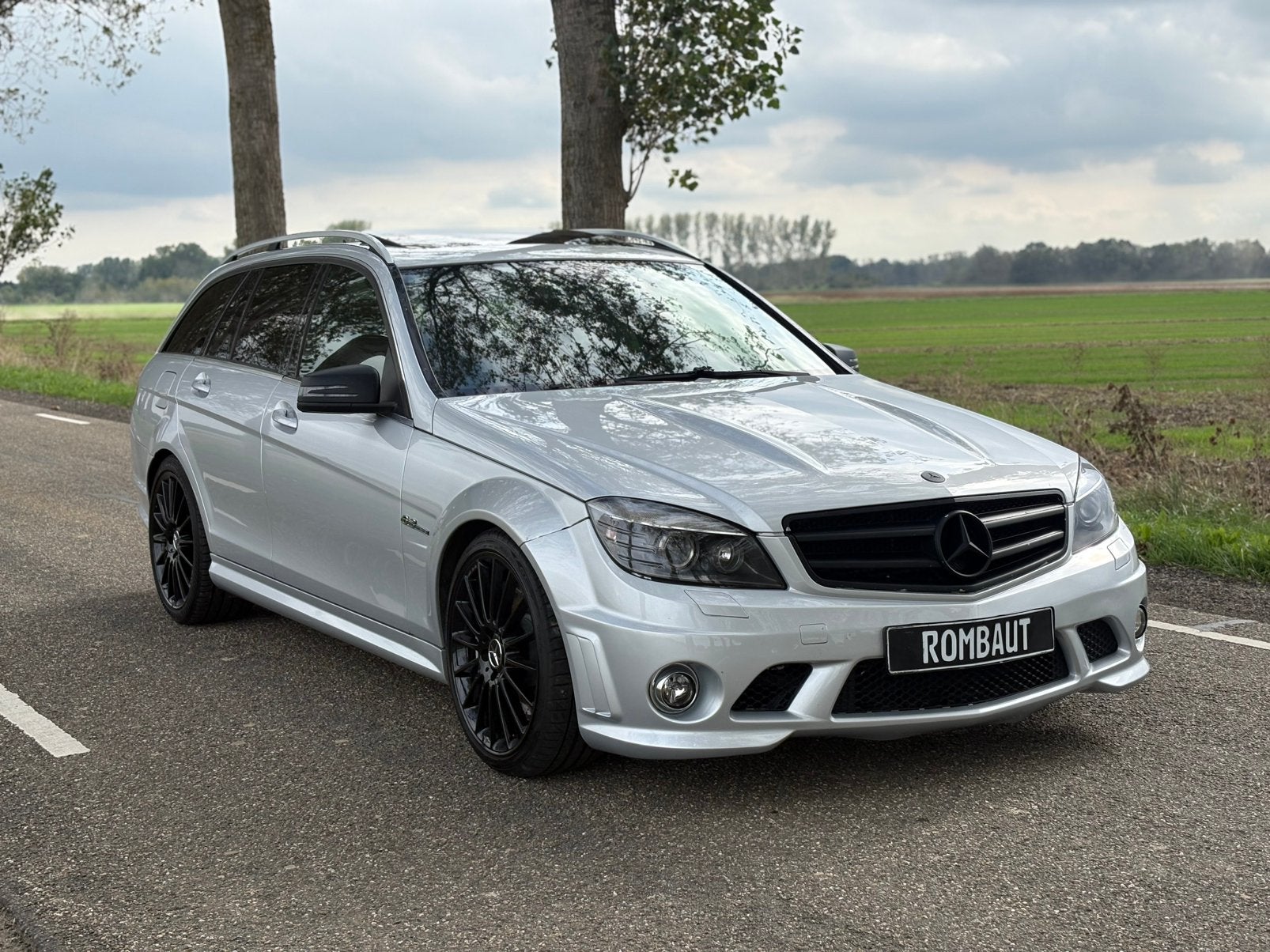 Mercedes C63 AMG / 172 DKM / Bj2008 / DAKRAAM / VOL VOL, Autos, Cuir, Argent ou Gris, Achat, Entreprise