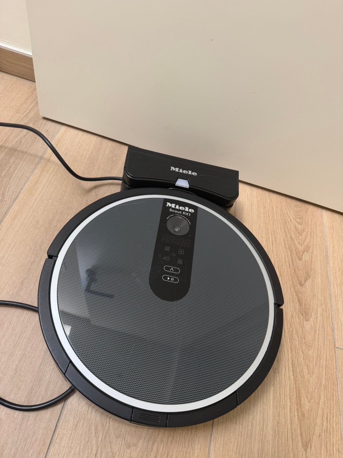 Miele Scout RX1 robotstofzuiger, Enlèvement, Comme neuf
