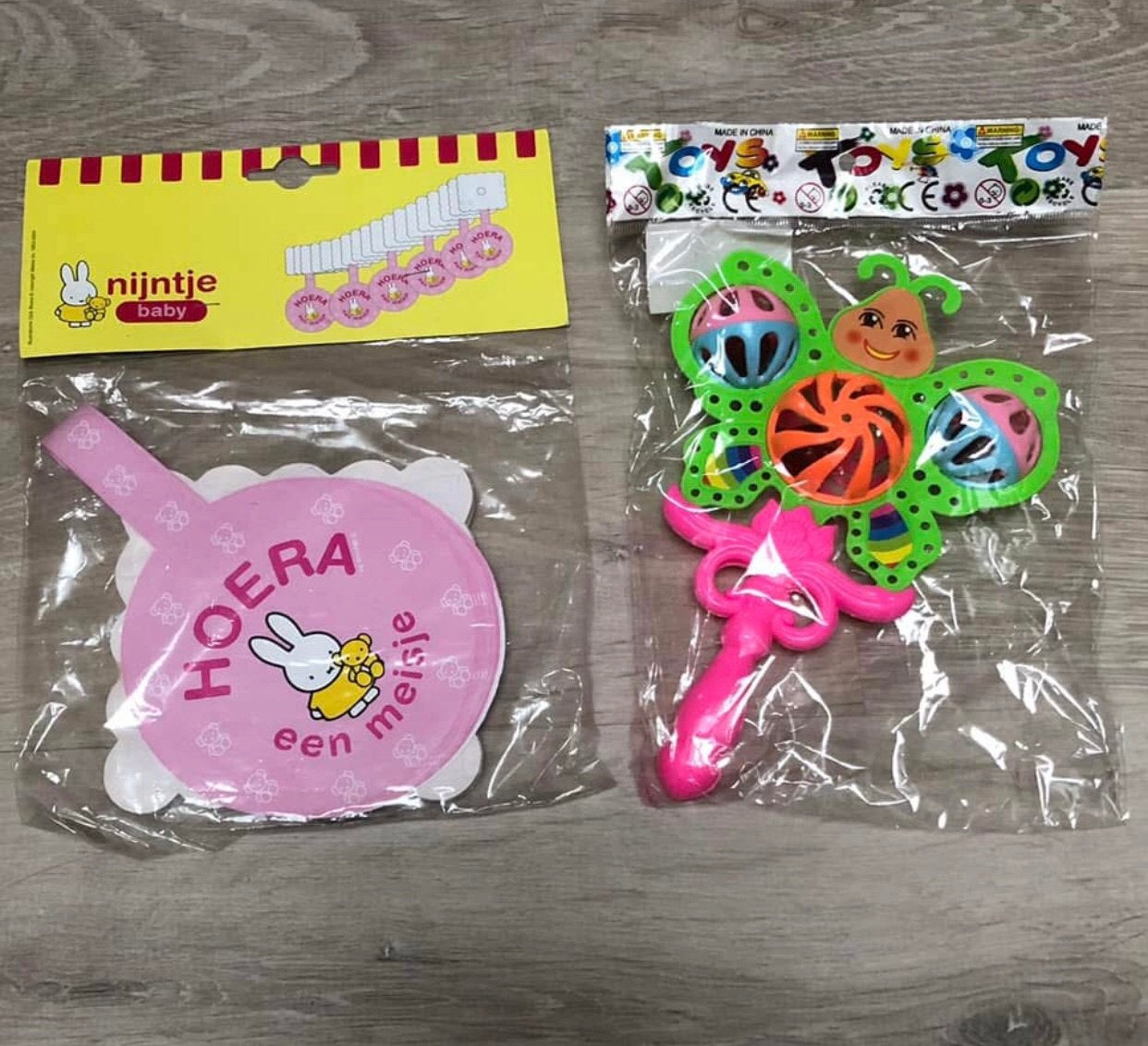 Nijntje slinger: hoera een meisje en een toys rammelaar, Kinderen en Baby's, Ophalen, Zo goed als nieuw