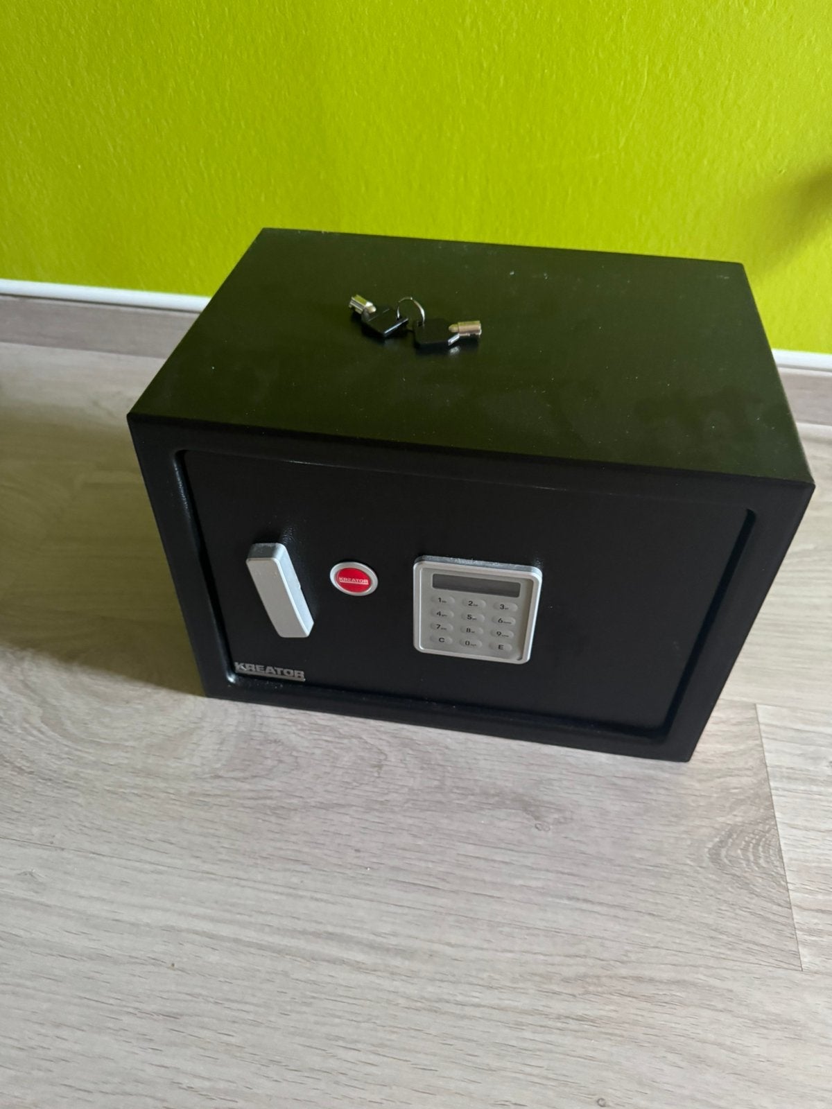Kluis, Huis en Inrichting, Ophalen, Zo goed als nieuw