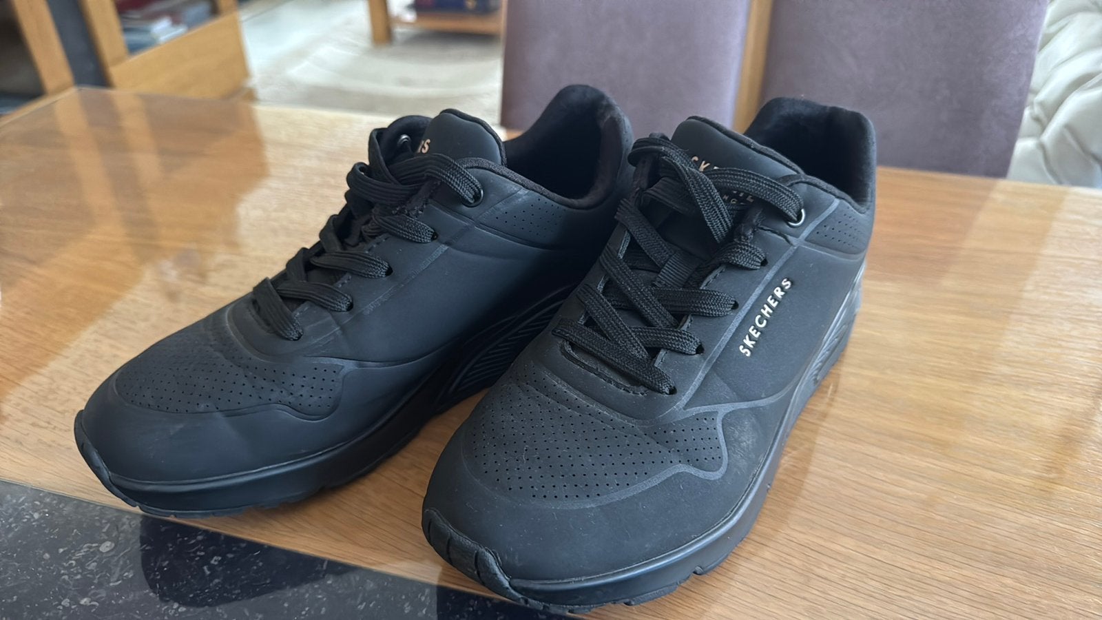 Bijna nieuwe Skechers schoenen- Maat:38, Kleding | Dames, Schoenen, Ophalen, Skechers, Zo goed als nieuw, Sportschoenen