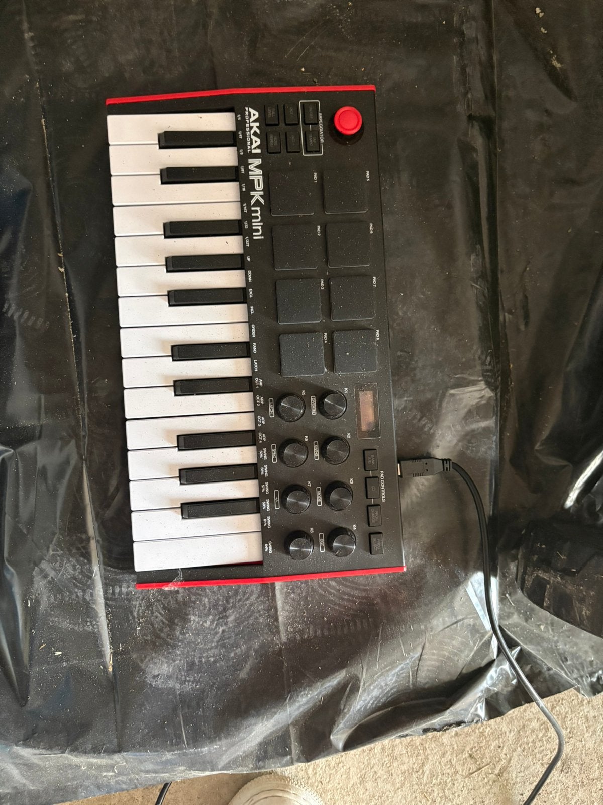 Synthe mpk mini, Musique & Instruments, Équipement Midi, Enlèvement, Comme neuf