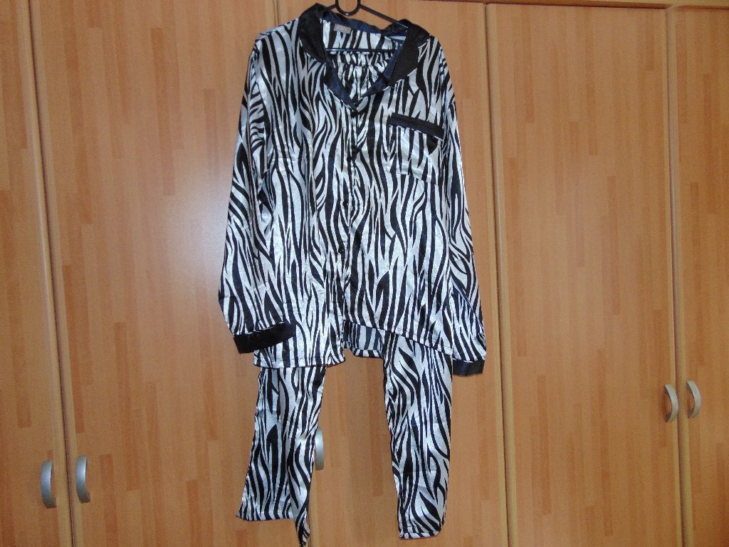 Pyjama satijn look maat M nieuw, Ophalen of Verzenden, Nieuw, Maat 38/40 (M)