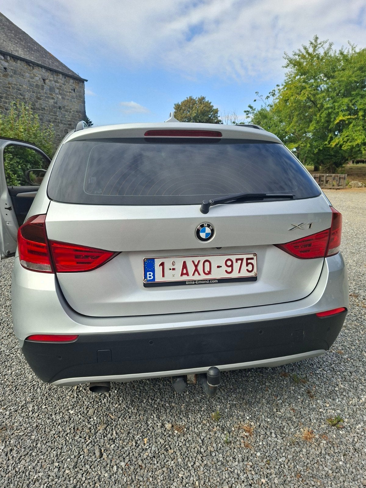 a vendre Bmw x1 xdrive année 2011, Autos, Argent ou Gris, Achat, Boîte manuelle, Noir
