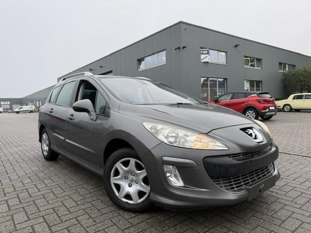 Peugeot 308 1.6 Benzine 7 zit / motor probleem / auto rijdt, Voorwielaandrijving, Gebruikt, 4 cilinders, 1337 kg