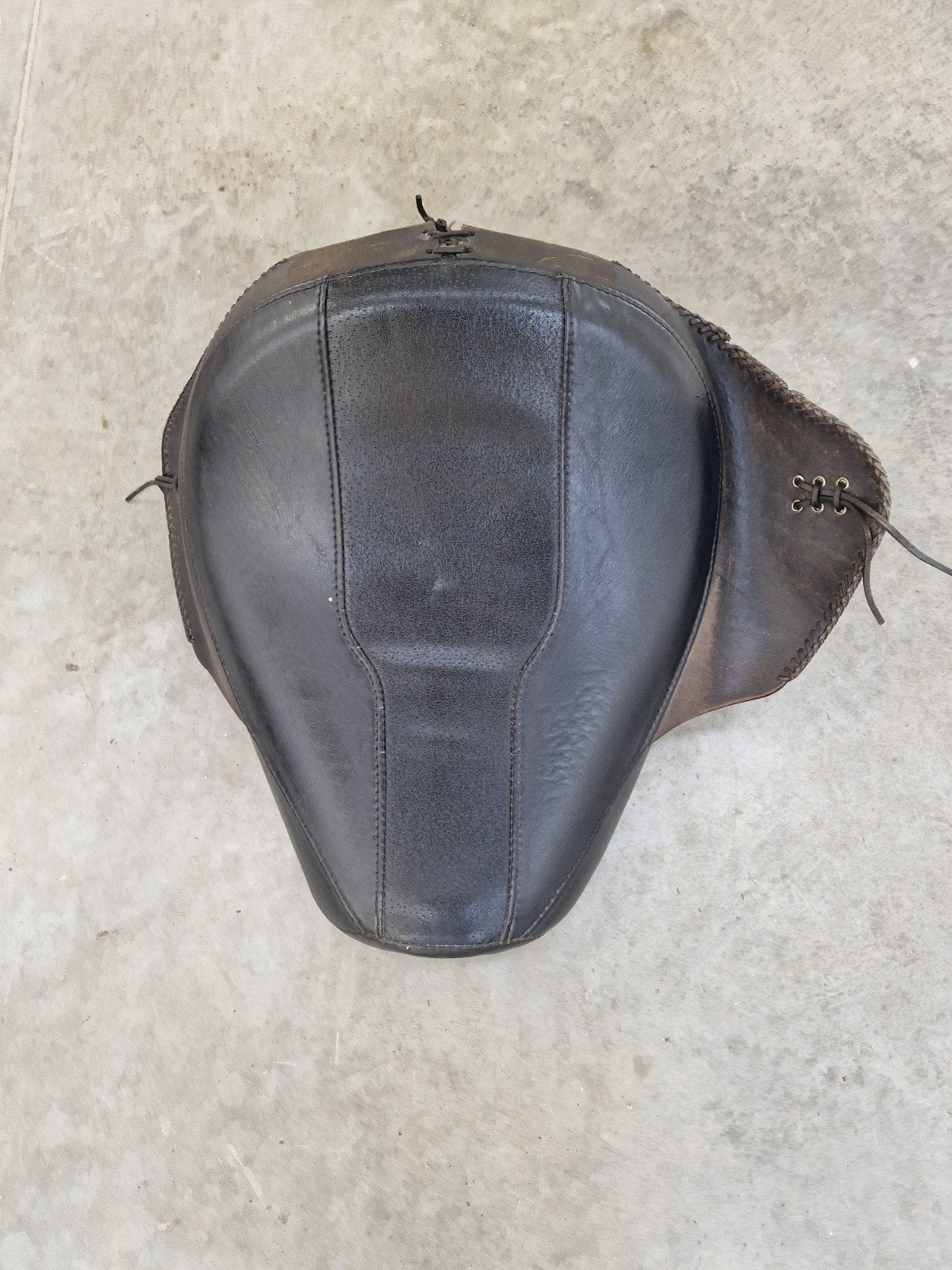 Selle solo originale Harley-Davidson Milsco (069848), Enlèvement ou Envoi, Utilisé