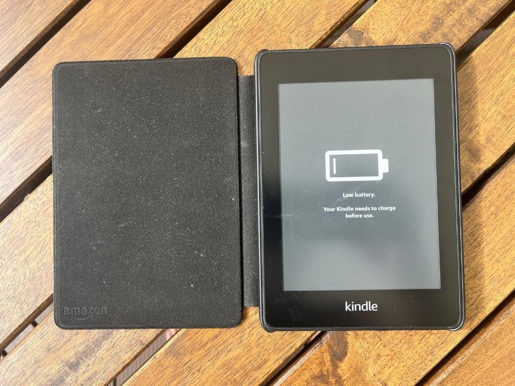 Liseuse Kindle Paperwhite + housse, Informatique & Logiciels, Kindle, Enlèvement, 6 pouces ou moins, Écran tactile