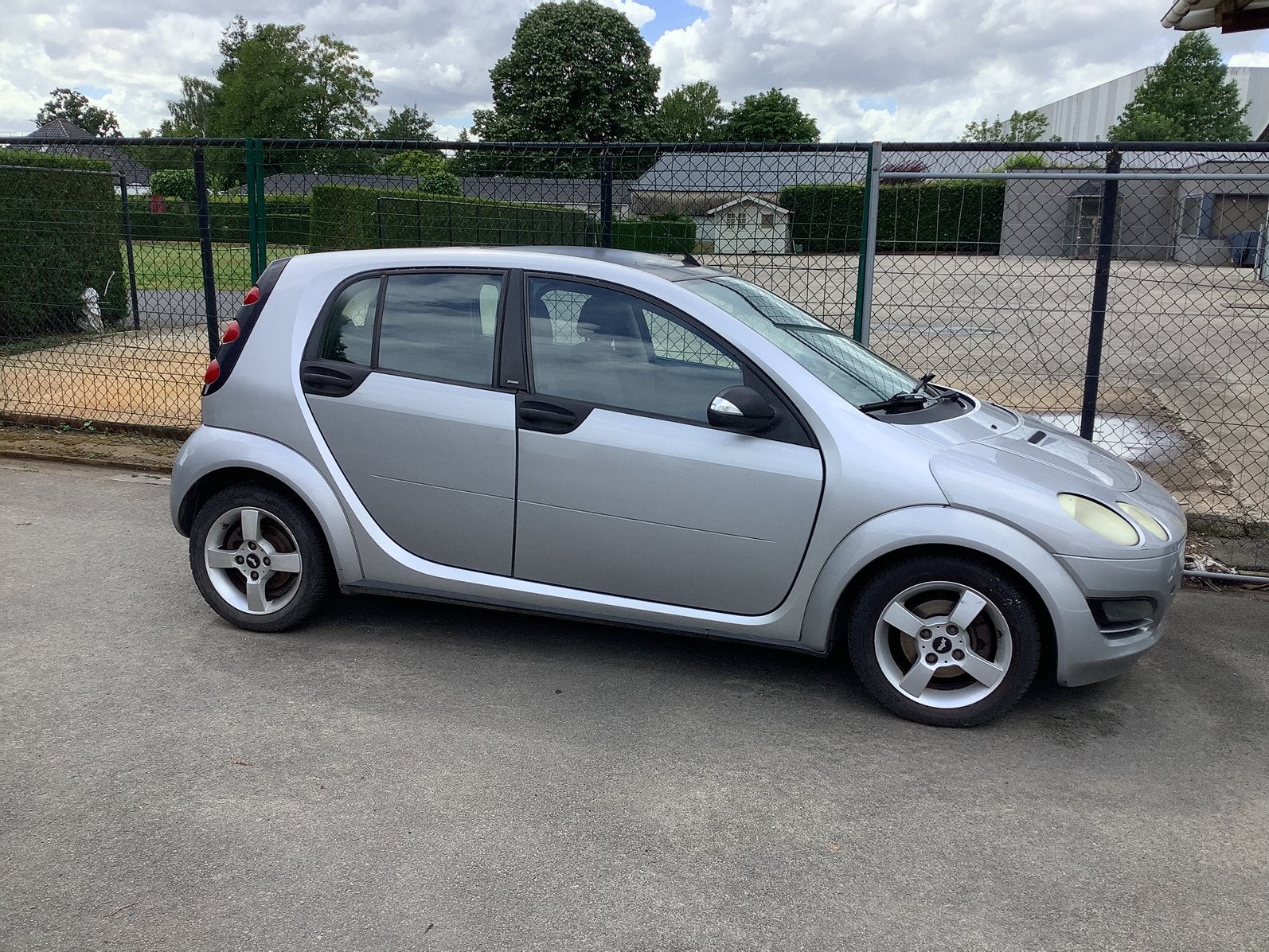 Smart forfour 1300 Automaat, Auto's, Smart, Particulier, Euro 4, Zilver of Grijs, Airbags