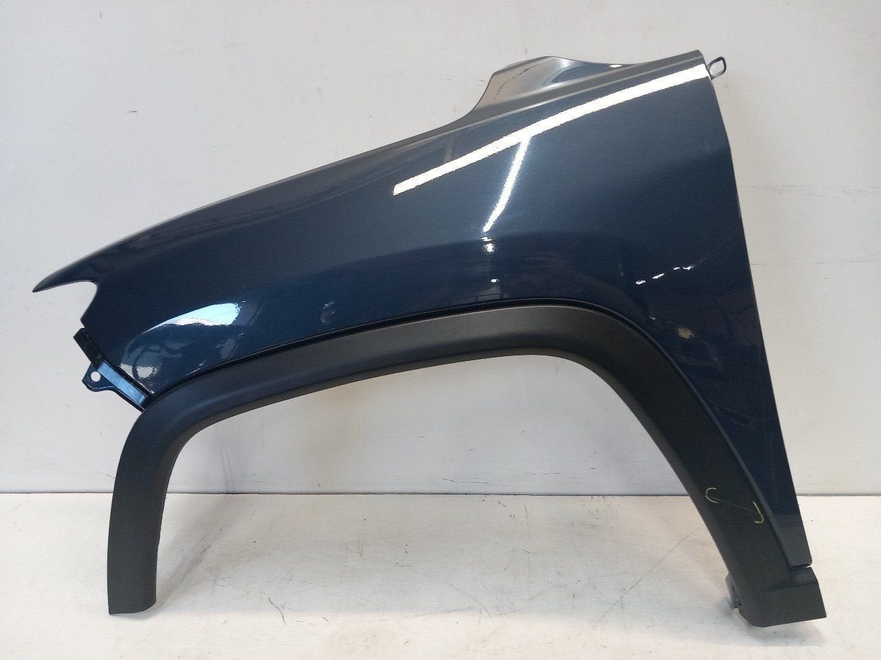 Spatbord links voor Jeep Compass, Jeep, Onderdelen@venauto.nl, Van der Ven Autorecycling B.V., Ettenseweg 76, 4706 PB Roosendaal, The Netherlands