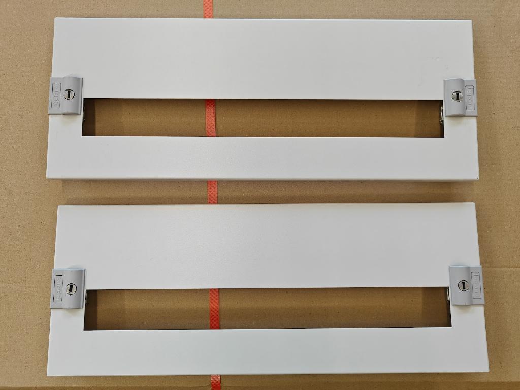 Legrand Front plaat module 200mm decentraal, Doe-het-zelf en Bouw, Elektriciteit en Kabels, Ophalen of Verzenden, Zo goed als nieuw