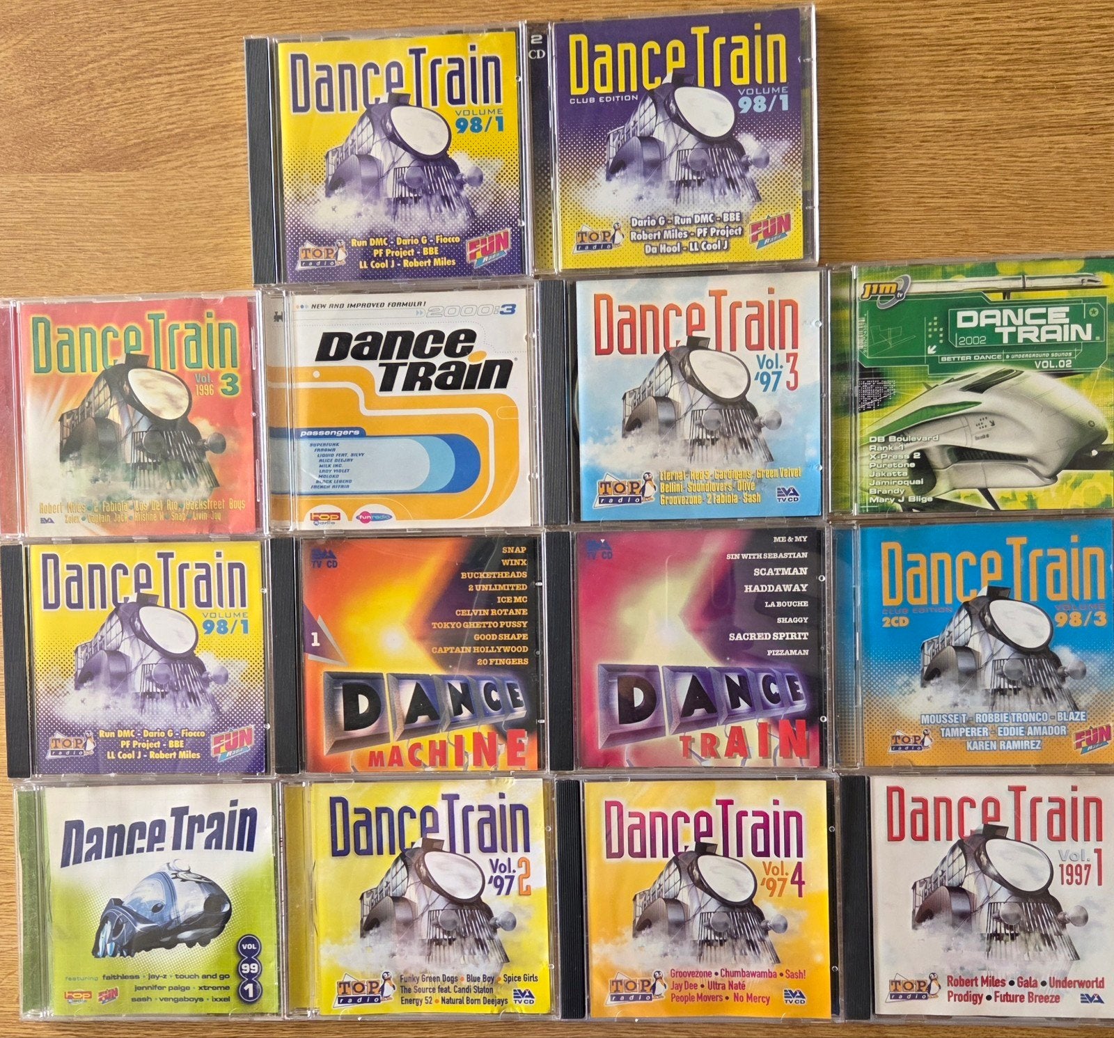 lot dance train cd's 16 cd's, CD & DVD, CD | Dance & House, Enlèvement ou Envoi, Dance