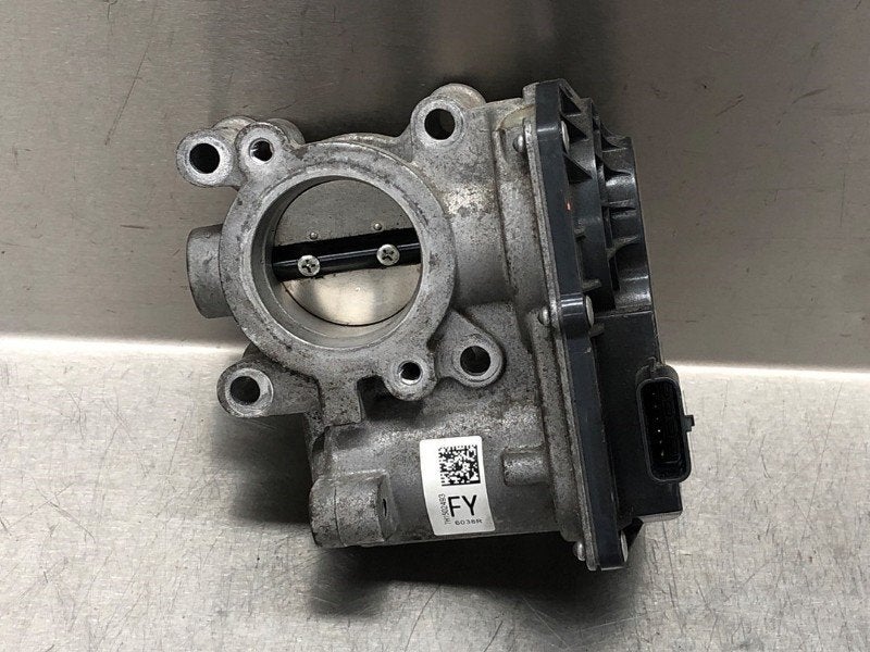 BOITIER PAPILLON Nissan Micra (K14) (|H8201171233|), Germany@nissan-services.eu, Kronenweg 38
50389  Wesseling, DE, Utilisé, Nissan