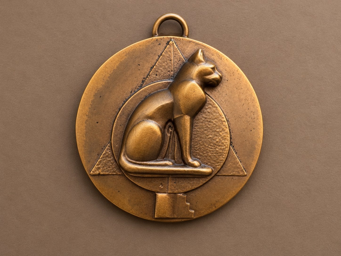 Chat  « Bastet – Cercle » en bronze — Alexander Devaert, Enlèvement ou Envoi, Bronze