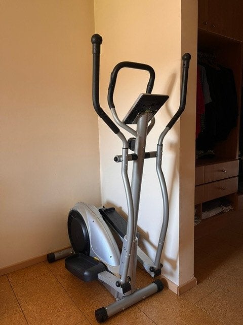 Fitness step (Hometrainer), Enlèvement, Comme neuf, Bras, Vélo d'appartement