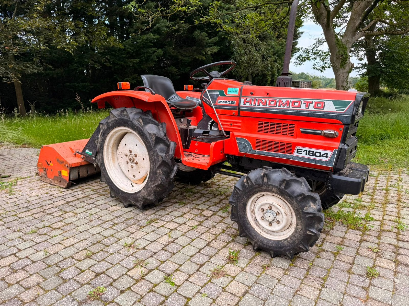 Hinomoto E1804 met klepelmaaier, Autres marques, Jusqu'à 80 ch, Enlèvement, Utilisé