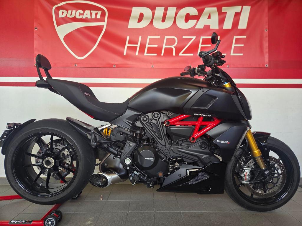 Diavel 1260 S, Motoren, 2 cilinders, Motorrijbewijs A, Sport, Gebruikt