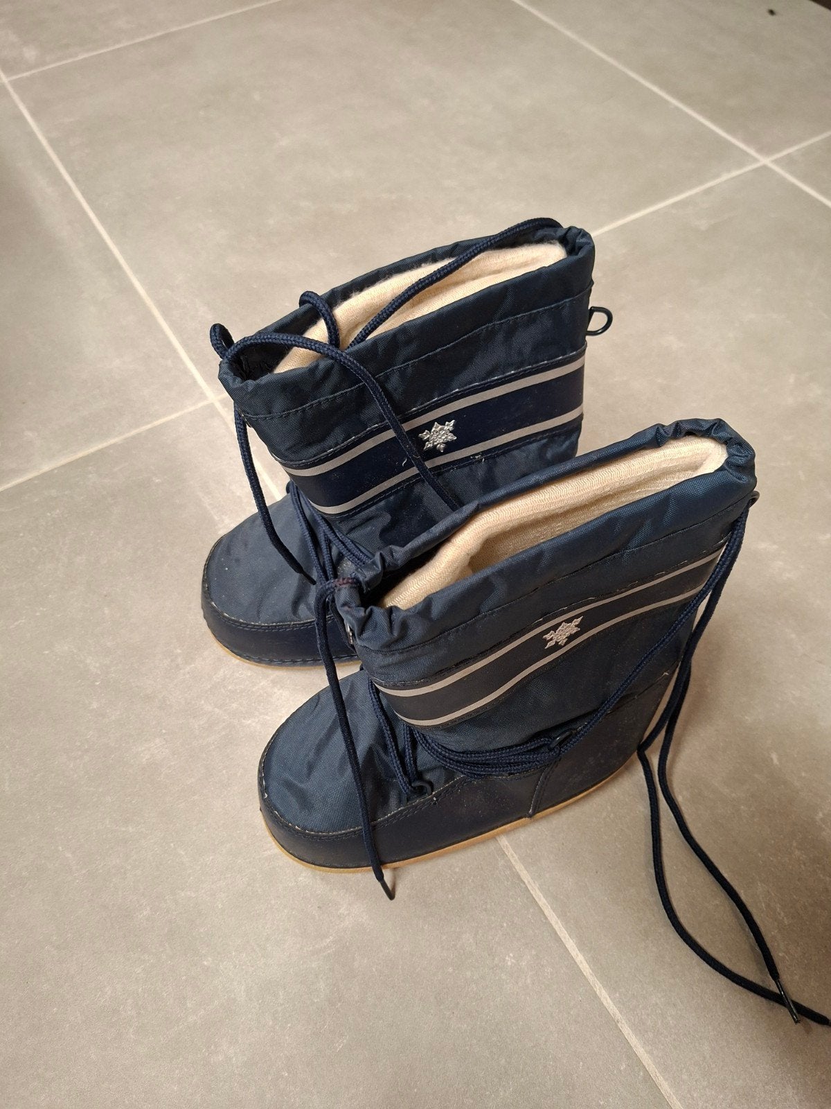 Moon boots 32-34, Enlèvement