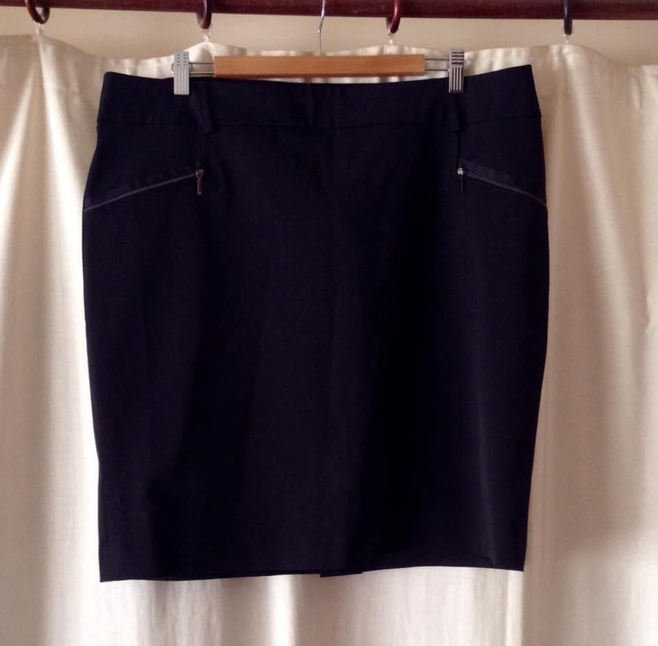 Jupe noire Me-Paris XL/46, Neuf, Taille 46/48 (XL) ou plus grande, Enlèvement ou Envoi, Au-dessus du genou