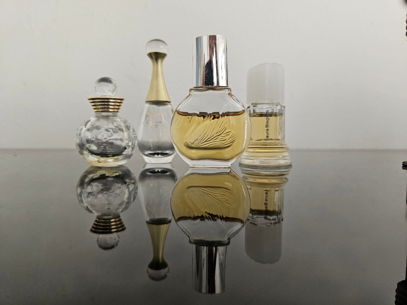 mini parfumflessen, Ophalen, Miniatuur