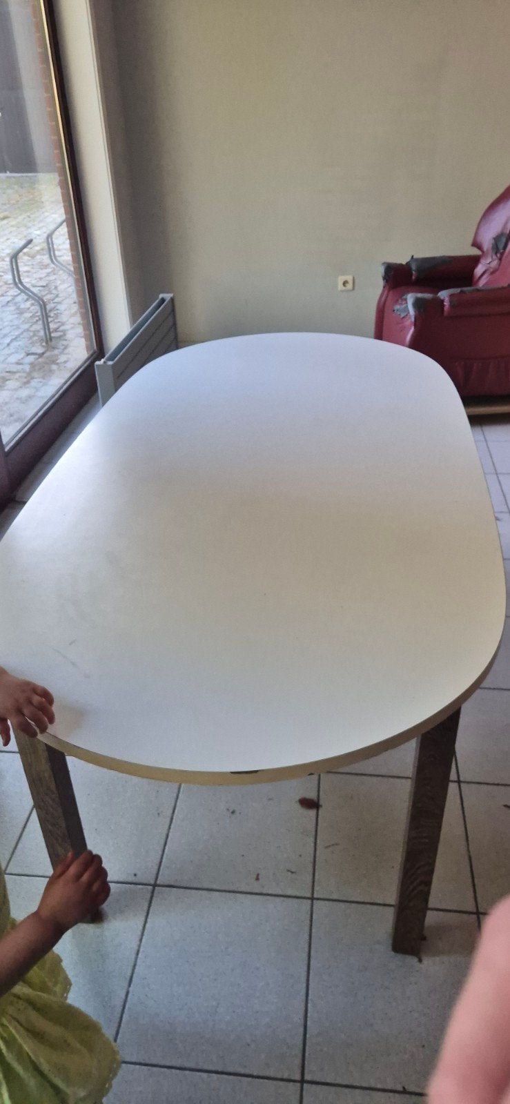 Twee tafels te koop gratis af te halen, Enlèvement ou Envoi