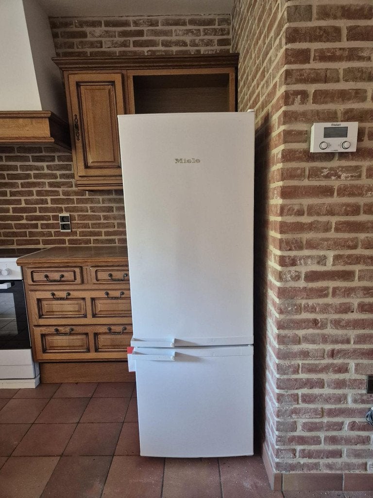 Koelkast/diepvries Miele, Elektronische apparatuur, Ophalen, 60 cm of meer, Met aparte vriezer, Zo goed als nieuw