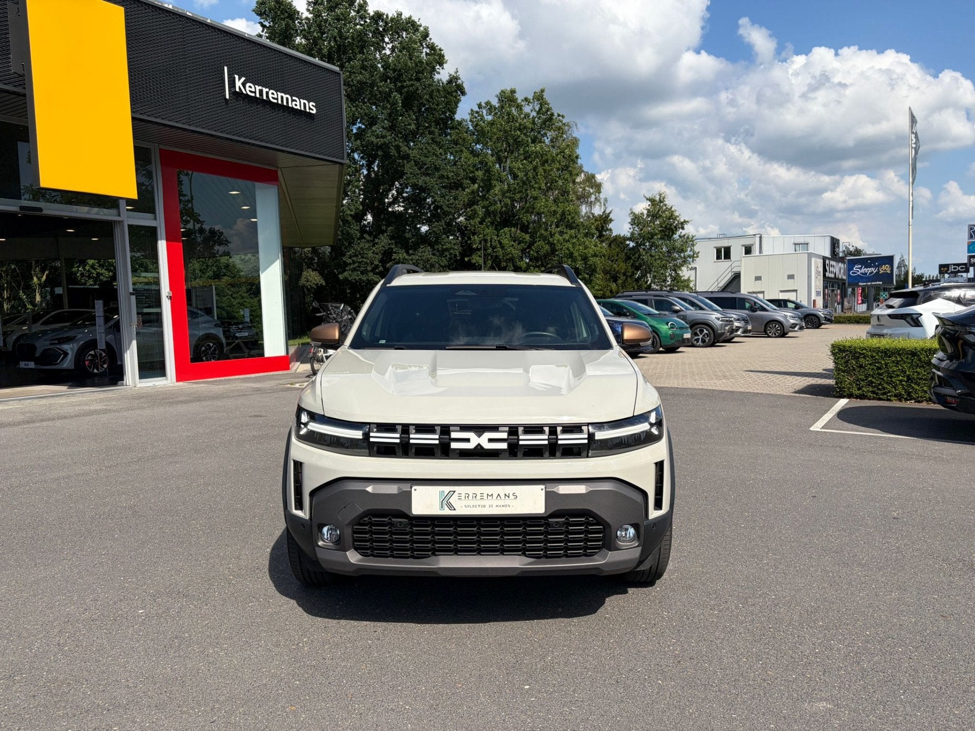 Dacia Duster 1.6 Hybrid 140 Extreme (bj 2024, automaat), Stof, Gebruikt, 4 cilinders, Duster