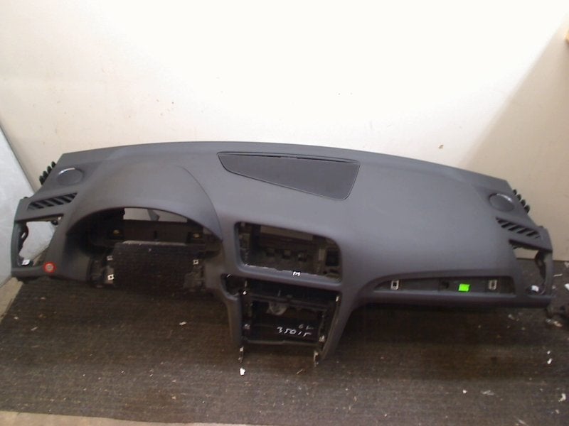 TABLEAU DE BORD Audi Q5 (8RB) (01-2008/05-2017) (8R1857003G), Auto-Union-Straße  1,
85057  Ingolstadt, DE, Info@audi.de, Audi