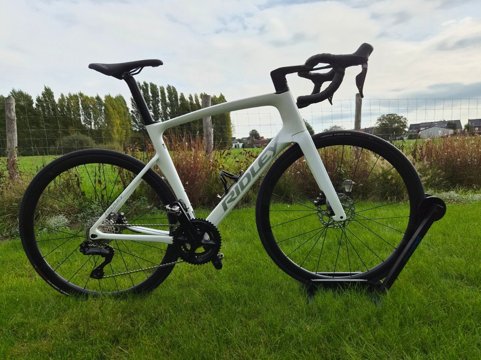 KOOPJE: Nieuwe Ridley Noah Disc Clasified, maat M, Parelmoer, Neuf, Autres marques, Enlèvement, 28 pouces
