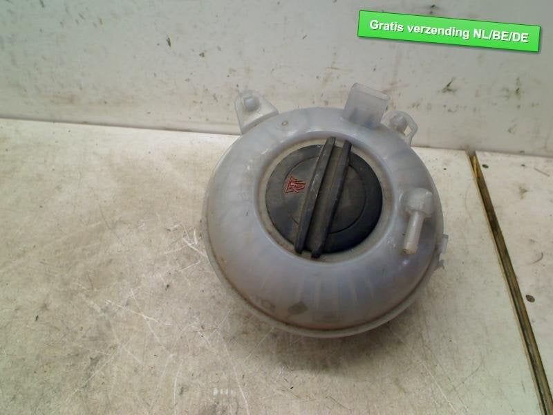 KOELVLOEISTOF RESERVOIR Volkswagen Golf VII Variant (AUVV), Auto-onderdelen, Gebruikt, Volkswagen, Volkswagen AG, Kundenbetreuung@volkswagen.de