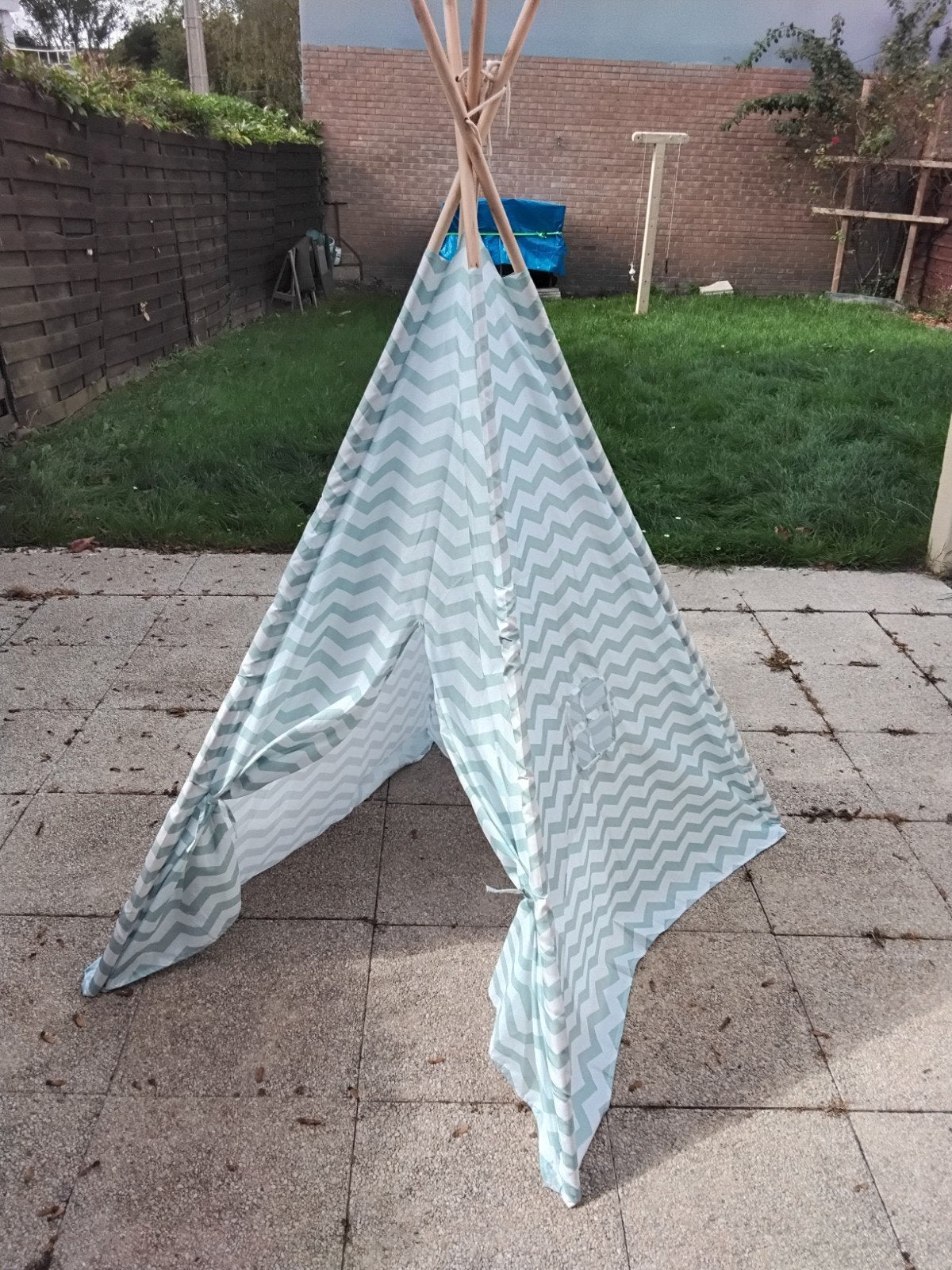 tipi enfant, Enlèvement