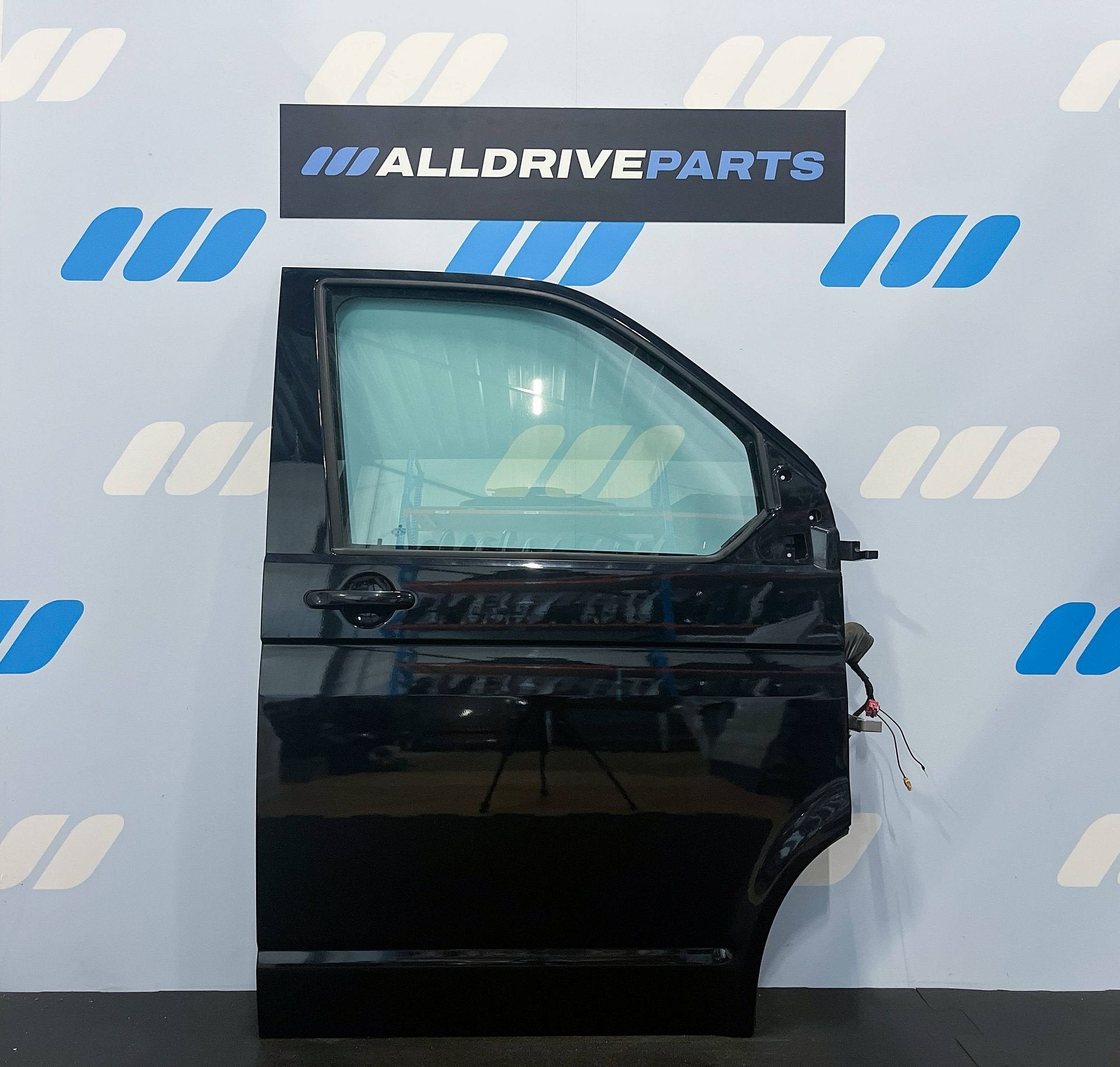Voorportier rechts voor Volkswagen Transporter T6 7LA831056, -, Utilisé, Porte, Avant