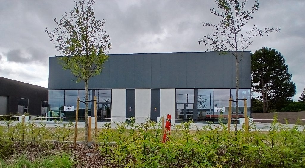 Showroom en/of kantoor en/of magazijn te huur in Bornem, Articles professionnels, Immobilier d'entreprise, 340 m², Location, Espace commercial