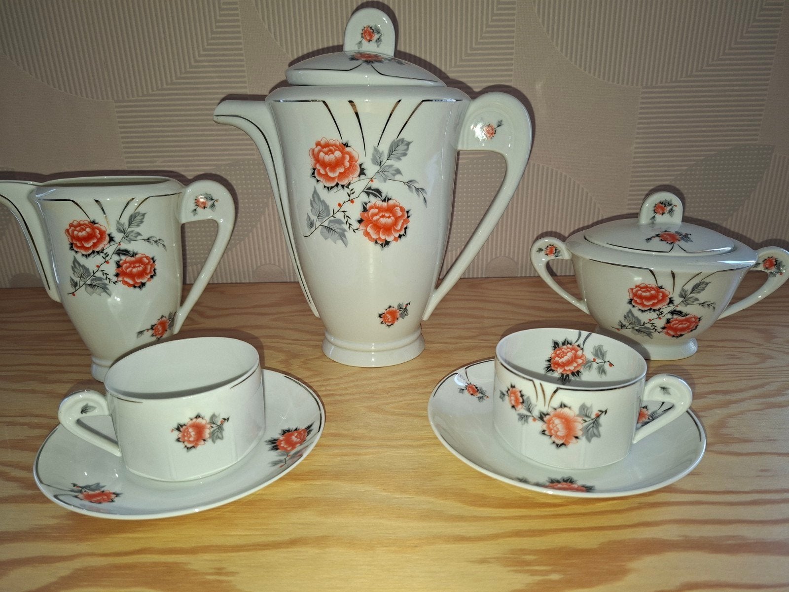 Service à café ancien en porcelaine, Enlèvement