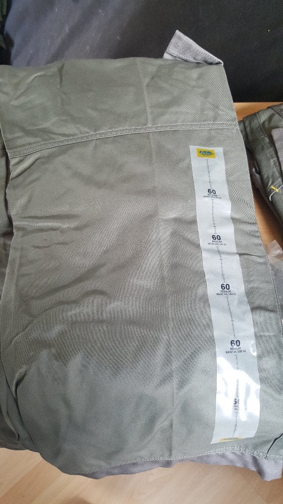 nieuwe werkbroek maat 60  waist 44/leg 32, Ophalen, Heren, Nieuw, Snickers