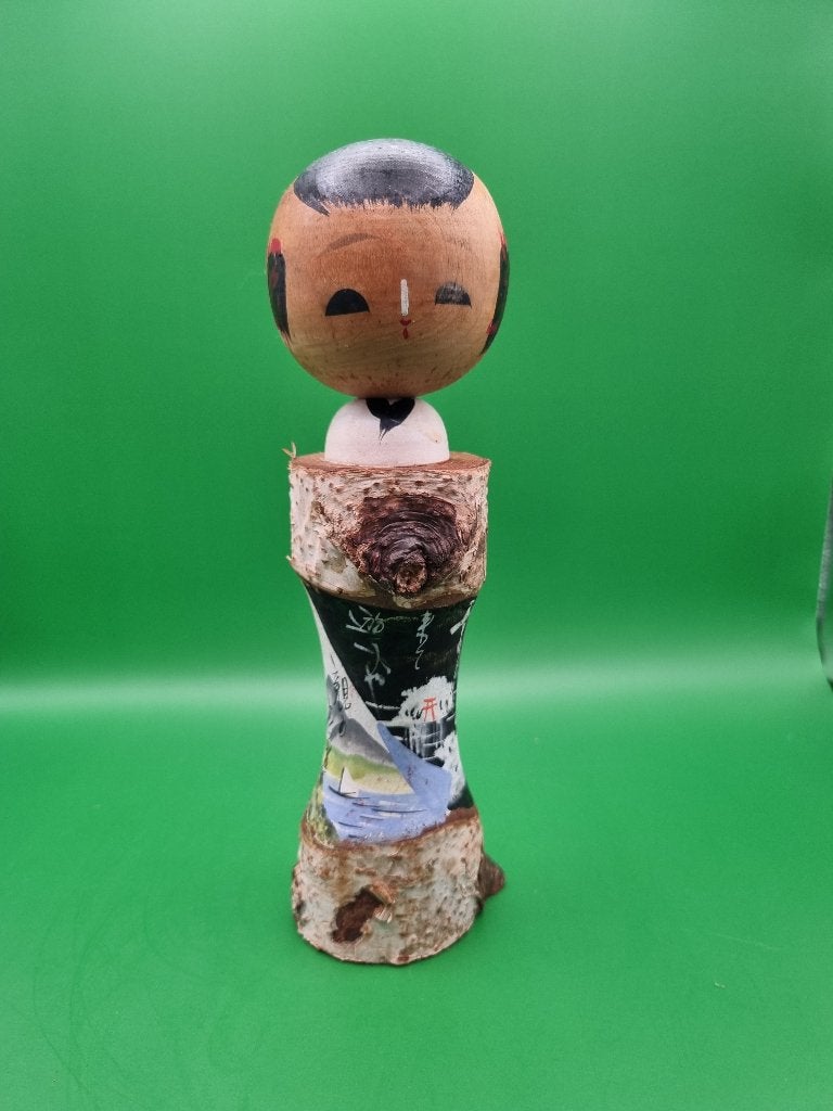 Leuke Omiyage Kokeshi uit Nagano Japan, Ophalen of Verzenden, Geschilderd, Japan, Meerkleurig