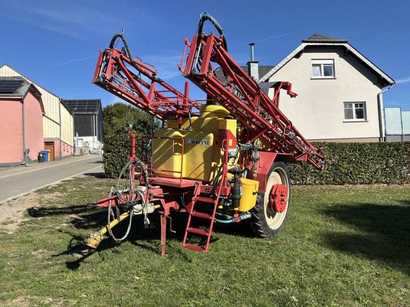 Pulvérisateur agricole Beyne PLK27/2500/260/7V de 2009