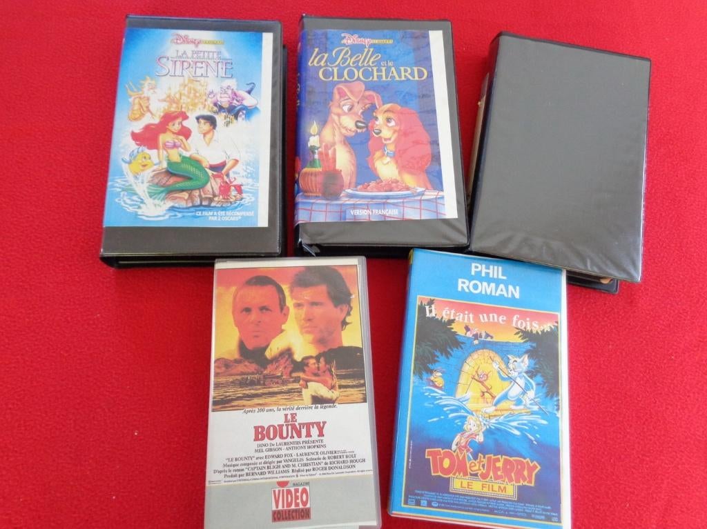 Cassette Vidéo X 5 pièces. N 6, Envoi, Utilisé, Dessin animé