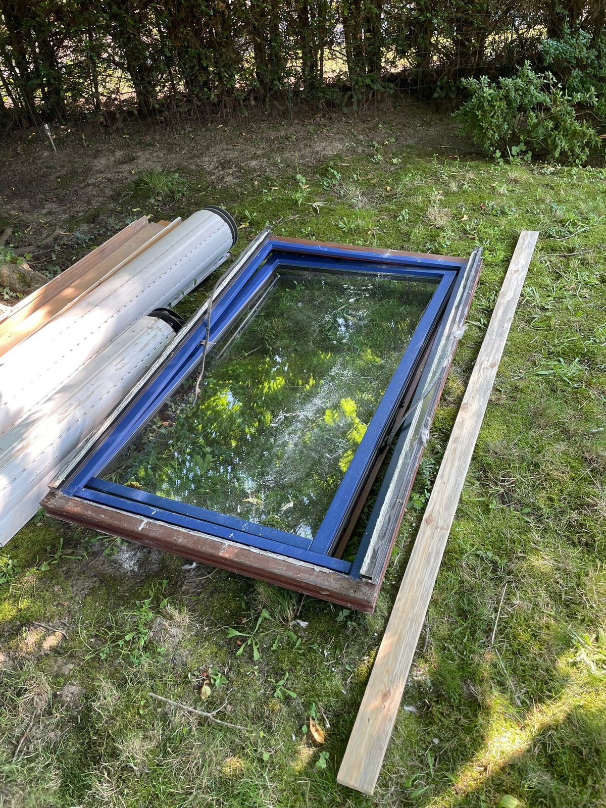 Gratis - Houten raam dubbele beglazing, Doe-het-zelf en Bouw, Ophalen, Zo goed als nieuw