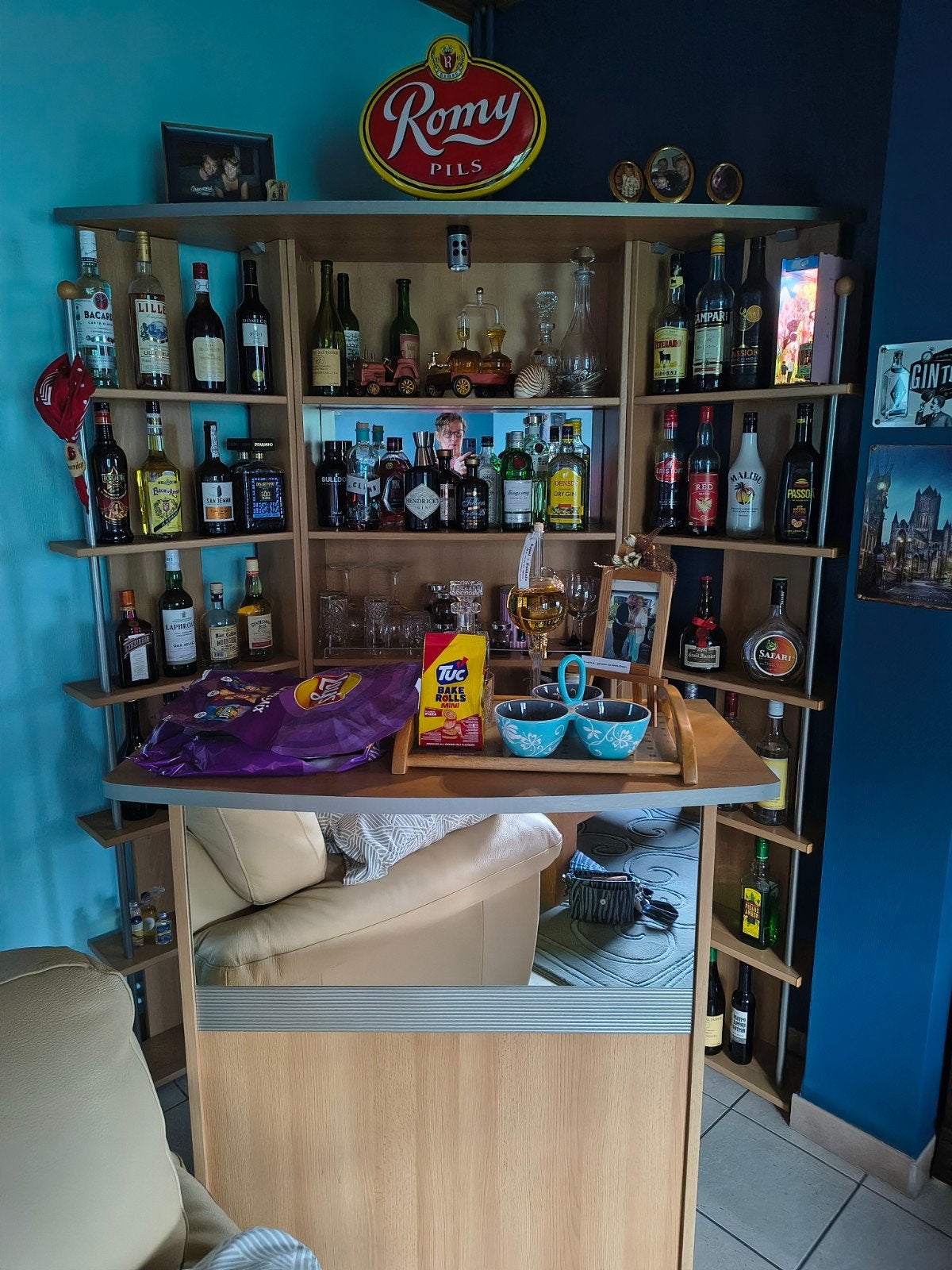 Barkast, Huis en Inrichting, Ophalen, Zo goed als nieuw