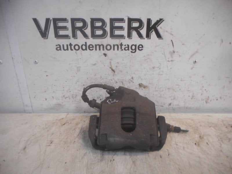 REMKLAUW RECHTS VOOR Ford Ka I (01-1996/11-2008), Gebruikt, Sodener Straße 9
65824  Schwalbach, DE, Ford, Continental Aftermarket & Services GmbH