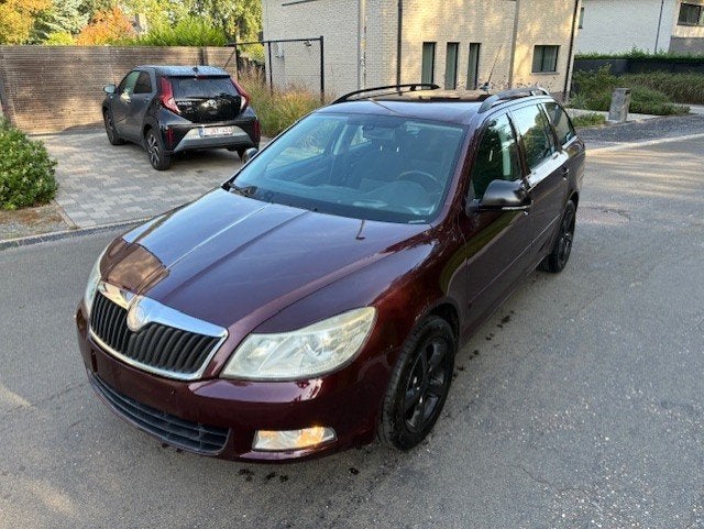 Skoda Octavia 1.4 TSI break 2009 export !, Autos, 90 kW, Euro 5, Achat, Entreprise