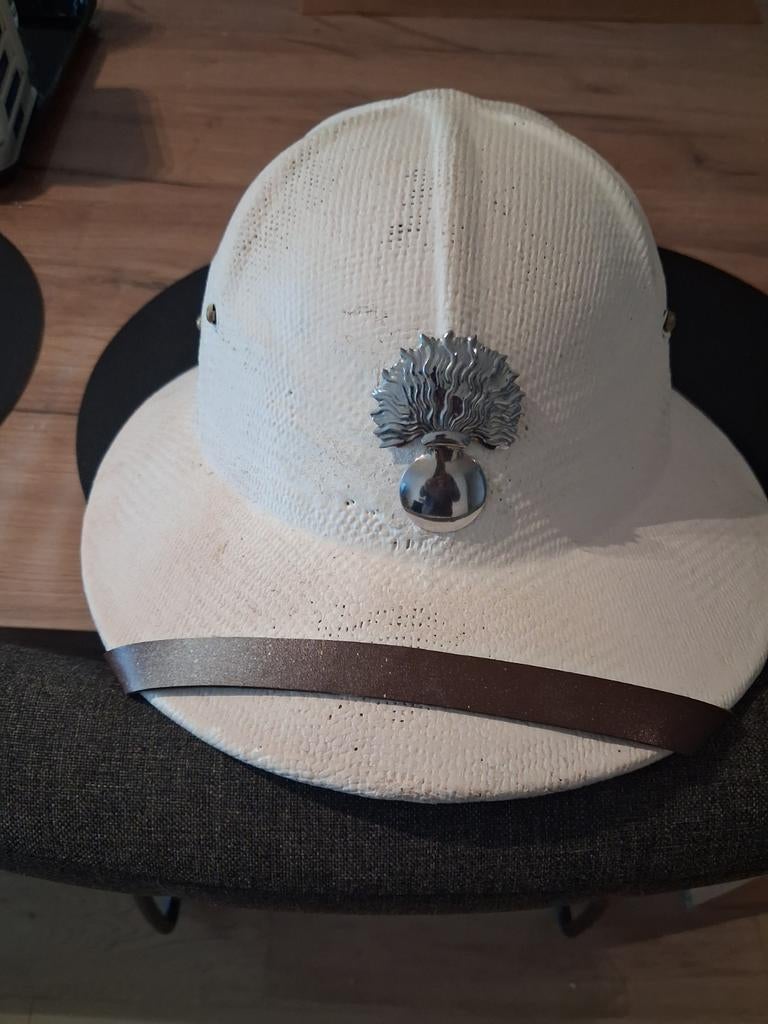 Casque. Tropique, Collections, Enlèvement ou Envoi