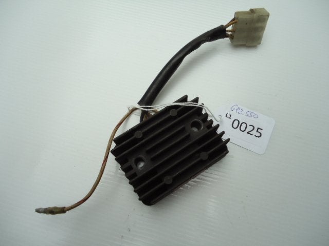GPZ550 1981 - 1985 Kawasaki Spanningsregelaar D1-22411