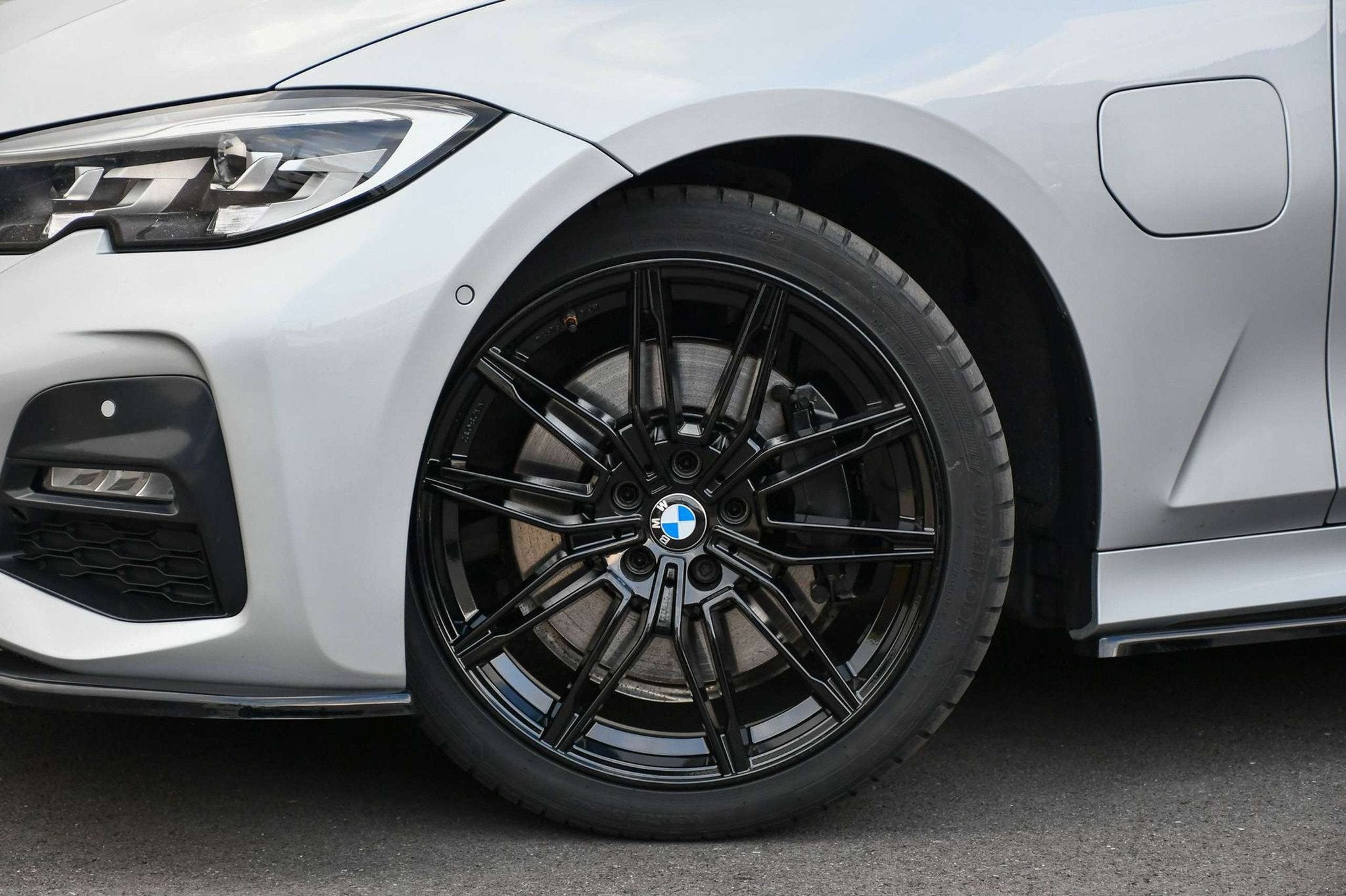 BMW 3 Serie 330 Touring 330eAS *CARPLAY*PANO*CAMERA*LEDER*M-, Auto's, Automaat, 4 cilinders, 1905 kg, Leder