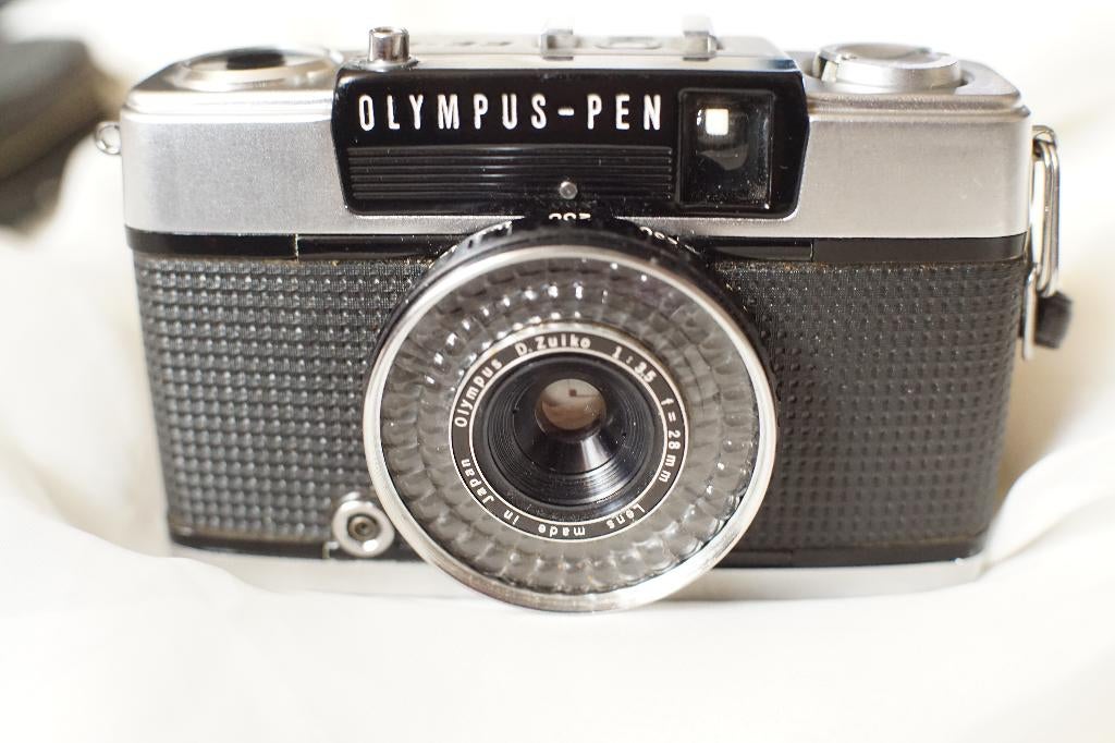 Olympus Pen EE-2 et son objectif Zuiko 28 mm 3.5, Enlèvement ou Envoi, Utilisé, Compact, Olympus