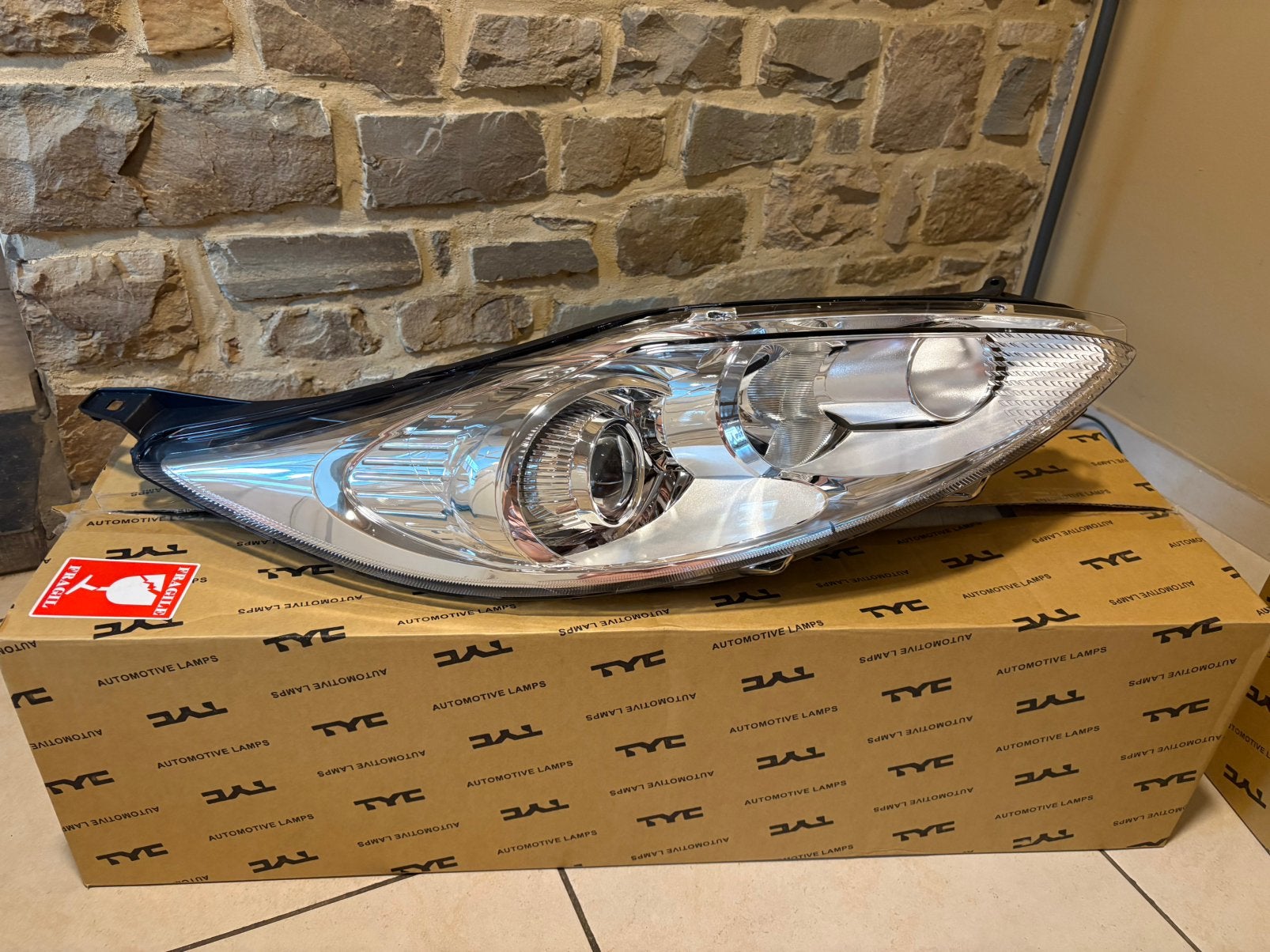 Lot de 2 phares avant ford fiesta, Enlèvement