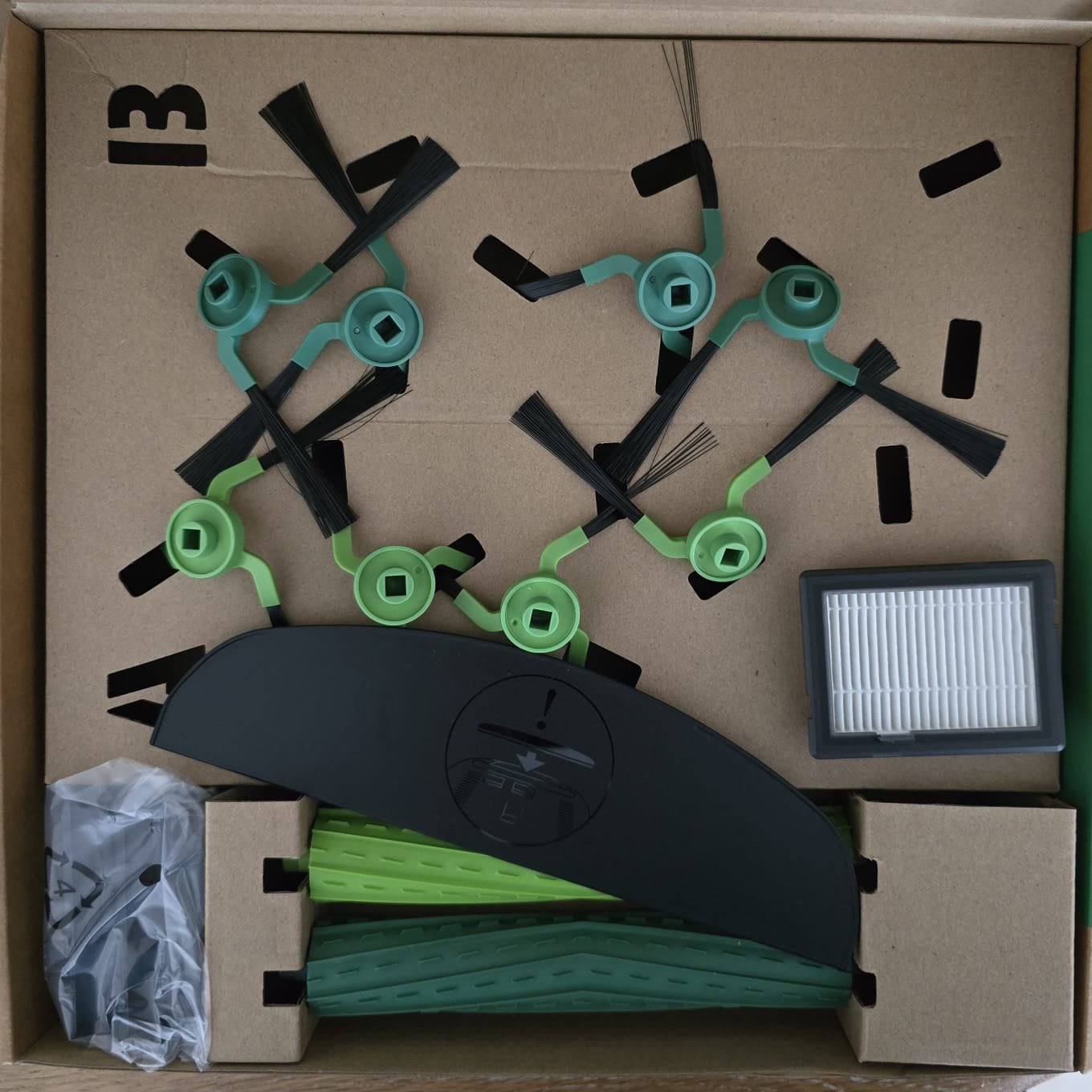 ROOMBA MAX 700 series vervangset. NIEUW, Stofzak, IRobot, Nieuw, Ophalen of Verzenden