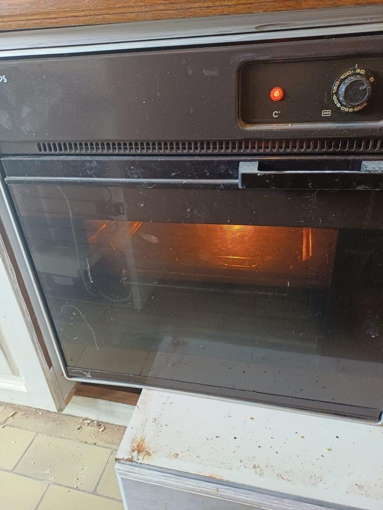 Oude oven en elektrisch vuur, Elektronische apparatuur, Fornuizen, Ophalen, Gebruikt, 4 kookzones, Inbouw