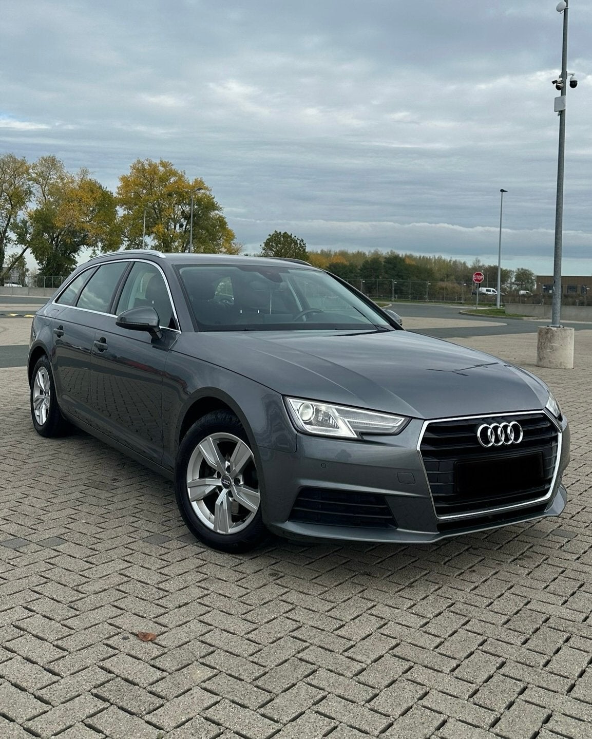 Audi A4 Break 1ste hands volledige service, Auto's, Euro 6, 4 cilinders, Leder, Bruin